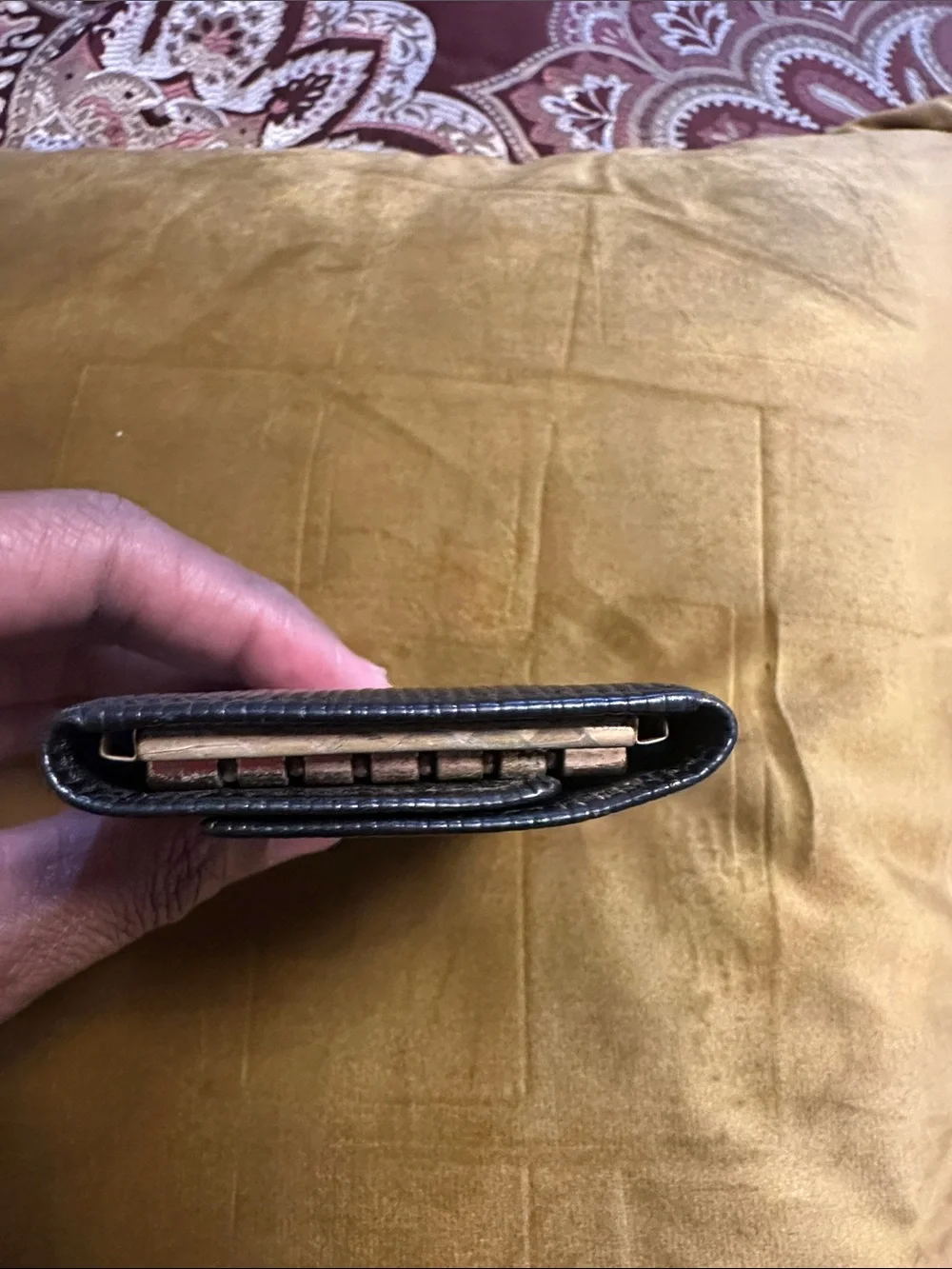 Louis Vuitton Black Epi Leather Key Cles